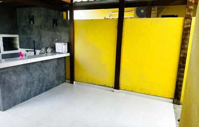 Imagem: A casa possui 2 Dormitórios, 1 Banheiro, 1 Vaga na garagem