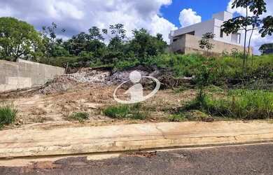 Imagem: O terreno possui 360m² de Área e está localizado em Jardim