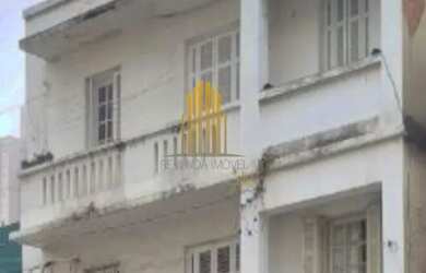 Imagem: O depósito possui 720m² de Área e está localizado em Água