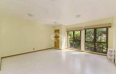 Imagem: O depósito possui 1 Vaga na garagem, 38m² de Área e está