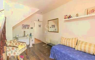 Imagem: A casa possui 3 Dormitórios, 3 Banheiros, 2 Vagas na garagem