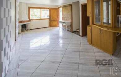 Imagem 5: Casa em Hípica. Piscina, Churrasqueira, Área de serviçoeLareira