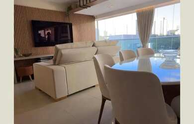 Imagem: O apartamento possui 3 Dormitórios, 4 Banheiros, 2 Vagas na