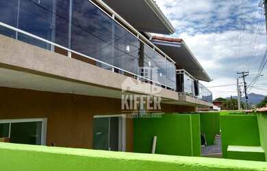 Imagem: A casa possui 2 Dormitórios, 2 Banheiros, 1 Vaga na garagem