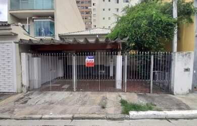 Imagem: A casa possui 4 Dormitórios, 1 Banheiro, 2 Vagas na garagem