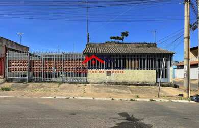 Imagem: A casa possui 5 Dormitórios, 5 Banheiros, 3 Vagas na garagem