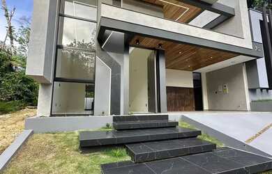 Imagem: A casa em condomínio possui 3 Dormitórios, 4 Banheiros, 4