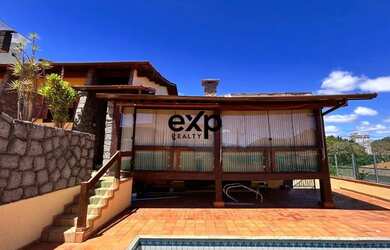 Imagem: Casa Alto Padrão no Pinheirinho - 515 m², Piscina, Energia