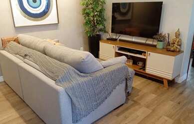 Imagem: O apartamento possui 3 Dormitórios, 1 Banheiro, 1 Vaga na garagem