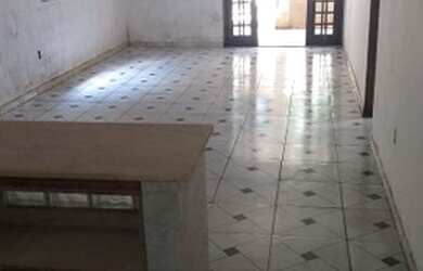 Imagem 11: Casa/Sobrado, frente a BR-070, no Girassol GO