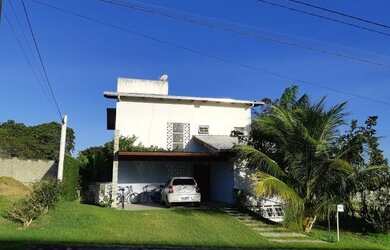Imagem: A casa em condomínio possui 4 Dormitórios, 5 Banheiros, 2