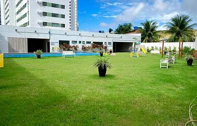 Imagem 2: Apartamento para venda possui 43 metros quadrados com 2 quartos em Torre - Recife - PE