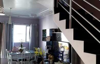 Imagem: A casa possui 3 Dormitórios, 1 Banheiro, 2 Vagas na garagem