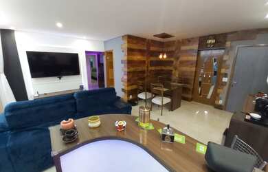 Imagem: O apartamento possui 3 Dormitórios, 5 Banheiros, 2 Vagas na