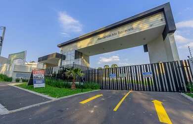 Imagem: A casa em condomínio possui 3 Dormitórios, 4 Banheiros, 4