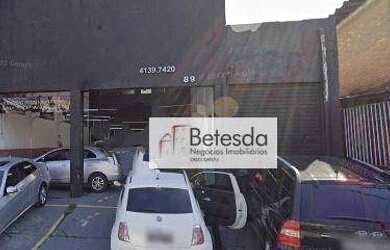 Imagem: O depósito possui 4 Vagas na garagem, 300m² de Área e está