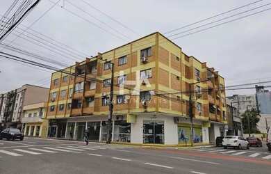 Imagem: O apartamento possui 3 Dormitórios, 2 Banheiros, 1 Vaga na