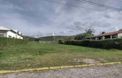 Imagem: O terreno possui 1000m² de Área e está localizado em Gravatá