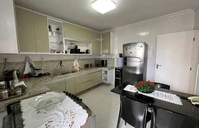 Imagem 16: . Maison Ile de France 69170