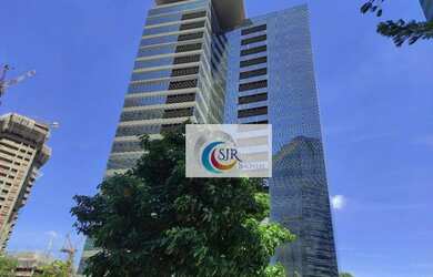 Imagem: O depósito possui 5 Vagas na garagem, 1.955m² de Área e