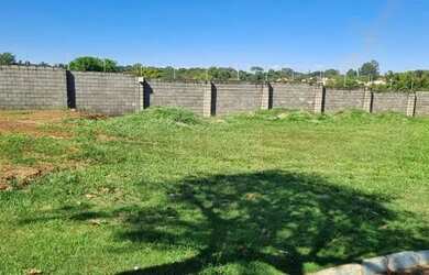 Imagem: O terreno possui 385m² de Área e está localizado em Jardim