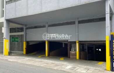 Imagem: O depósito possui 28m² de Área e está localizado em Centro