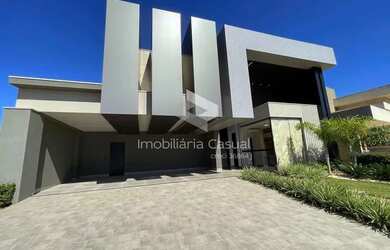 Imagem: A casa em condomínio possui 3 Dormitórios, 4 Banheiros, 4