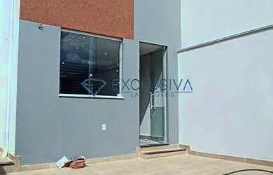 Imagem: A casa possui 2 Dormitórios, 3 Banheiros, 2 Vagas na garagem