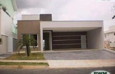 Imagem: A casa em condomínio possui 3 Dormitórios, 1 Banheiro, 4 Vagas