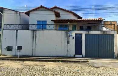 Imagem: A casa possui 3 Dormitórios e está localizado em Centro