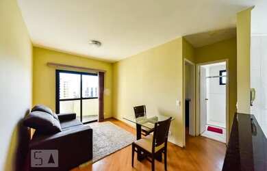 Imagem: O apartamento possui 1 Dormitório, 1 Banheiro, 1 Vaga na garagem