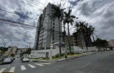 Imagem: O apartamento possui 3 Dormitórios, 2 Banheiros, 4 Vagas na