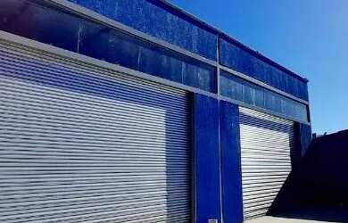 Imagem: O depósito possui 5 Vagas na garagem, 200m² de Área, Imóvel