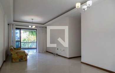 Imagem: O apartamento possui 3 Dormitórios, 2 Banheiros, 3 Vagas na