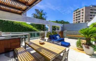 Imagem: O apartamento na cobertura possui 4 Dormitórios, 2 Banheiros