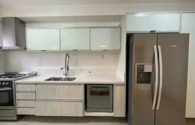 Imagem 6: Maravilhoso Apartamento para aluguel com 266 m2 com 4 suítes, 4 vagas...