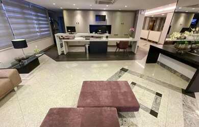 Imagem: O apartamento possui 3 Dormitórios, 2 Banheiros, 3 Vagas na