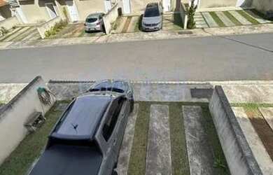 Imagem: A casa em condomínio possui 2 Dormitórios, 2 Banheiros, 3