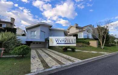 Imagem: A casa em condomínio possui 3 Dormitórios, 4 Banheiros, 5