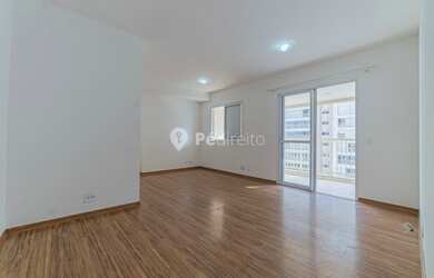 Imagem: O apartamento possui 2 Dormitórios, 2 Banheiros, 2 Vagas na