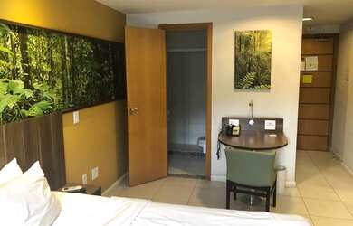 Imagem: O studio possui 1 Dormitório, 1 Banheiro, 1 Vaga na garagem