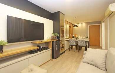 Imagem: O apartamento possui 3 Dormitórios, 1 Banheiro, 2 Vagas na