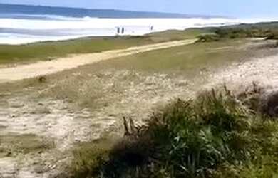 Imagem 3: Área 1400 m² de frente para o mar no Balneário Praia Seca Araruama...
