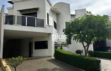 Imagem: A casa em condomínio à venda possui 4 Dormitórios, 5 Banheiros