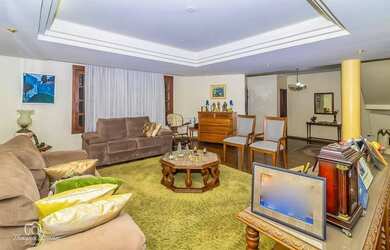 Imagem 6: Sobrado com 4 quartos e 4 vagas em Petrópolis