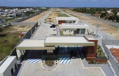 Imagem: O terreno possui 200m² de Área e está localizado em Barra