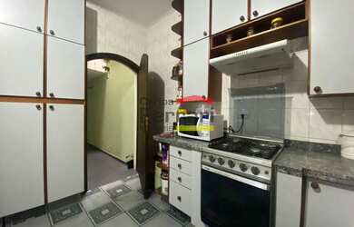 Imagem 12: Apresentamos uma casa com dois pavimentos situada em local estratégico...