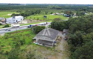 Imagem: O depósito possui 650m² de Área e está localizado em Araquari