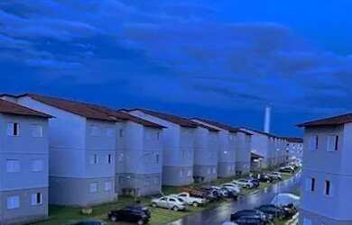 Imagem: O apartamento possui 2 Dormitórios, 1 Banheiro, 1 Vaga na garagem