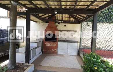 Imagem: O apartamento à venda possui 2 Dormitórios, 1 Banheiro, 1